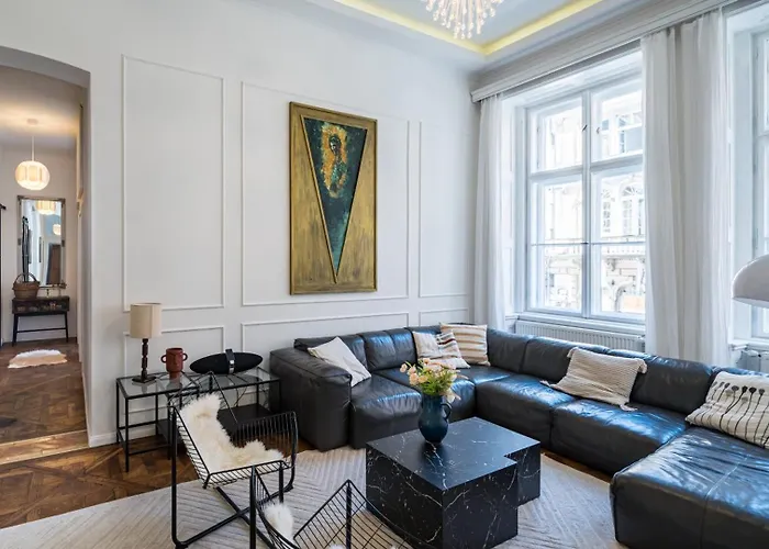 4br Artdeco Elegance With Sauna Apartamento *