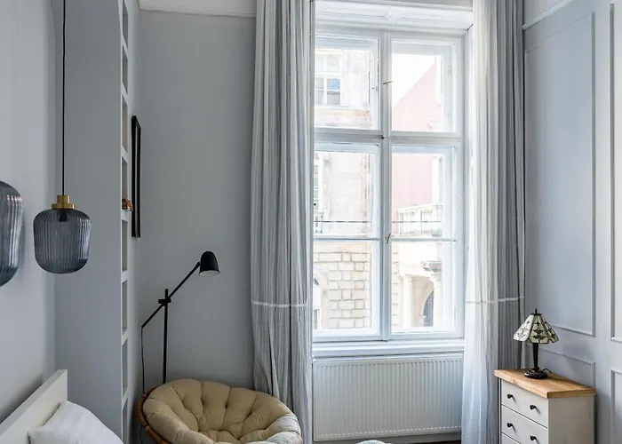4br Artdeco Elegance With Sauna Apartamento Budapeste