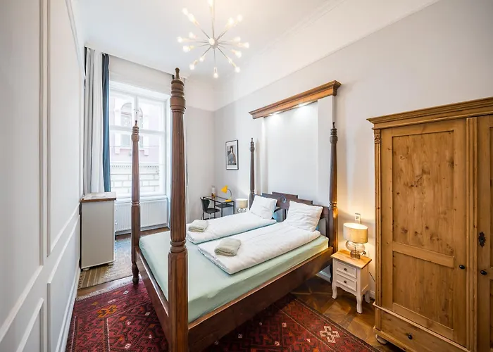 4br Artdeco Elegance With Sauna Apartamento *