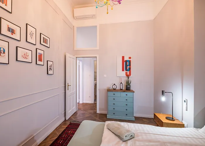 Apartamento 4br Artdeco Elegance With Sauna *