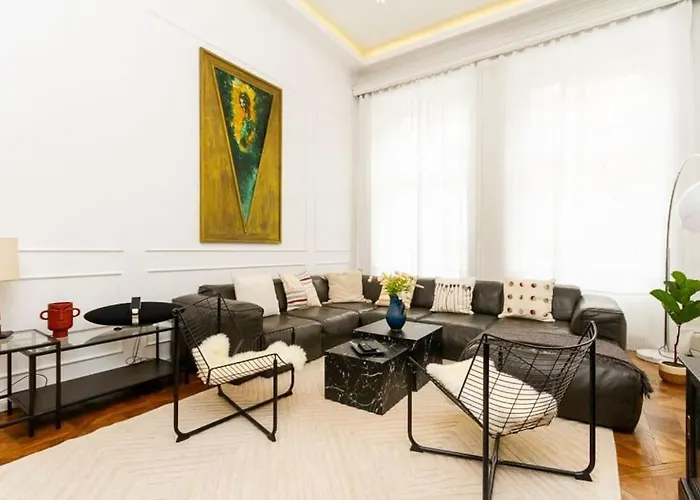 4br Artdeco Elegance With Sauna *