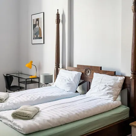 Appartement 4br Artdeco Elegance With Sauna Budapest