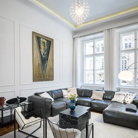 4br Artdeco Elegance With Sauna *