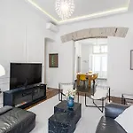 4br Artdeco Elegance With Sauna Lejlighed Budapest